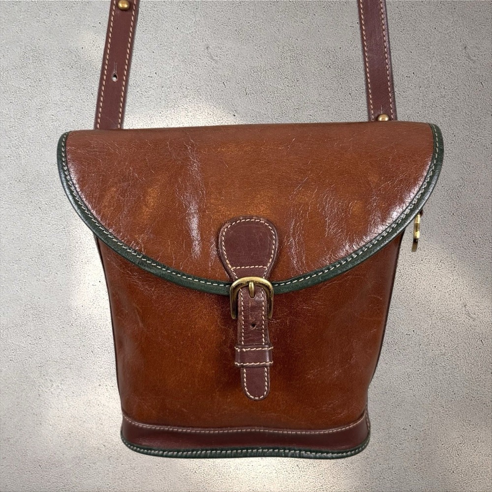 VTG Brahmin Tuscan Bucket Bag Chestnut Leather Flap Buckle 90s USA Charm